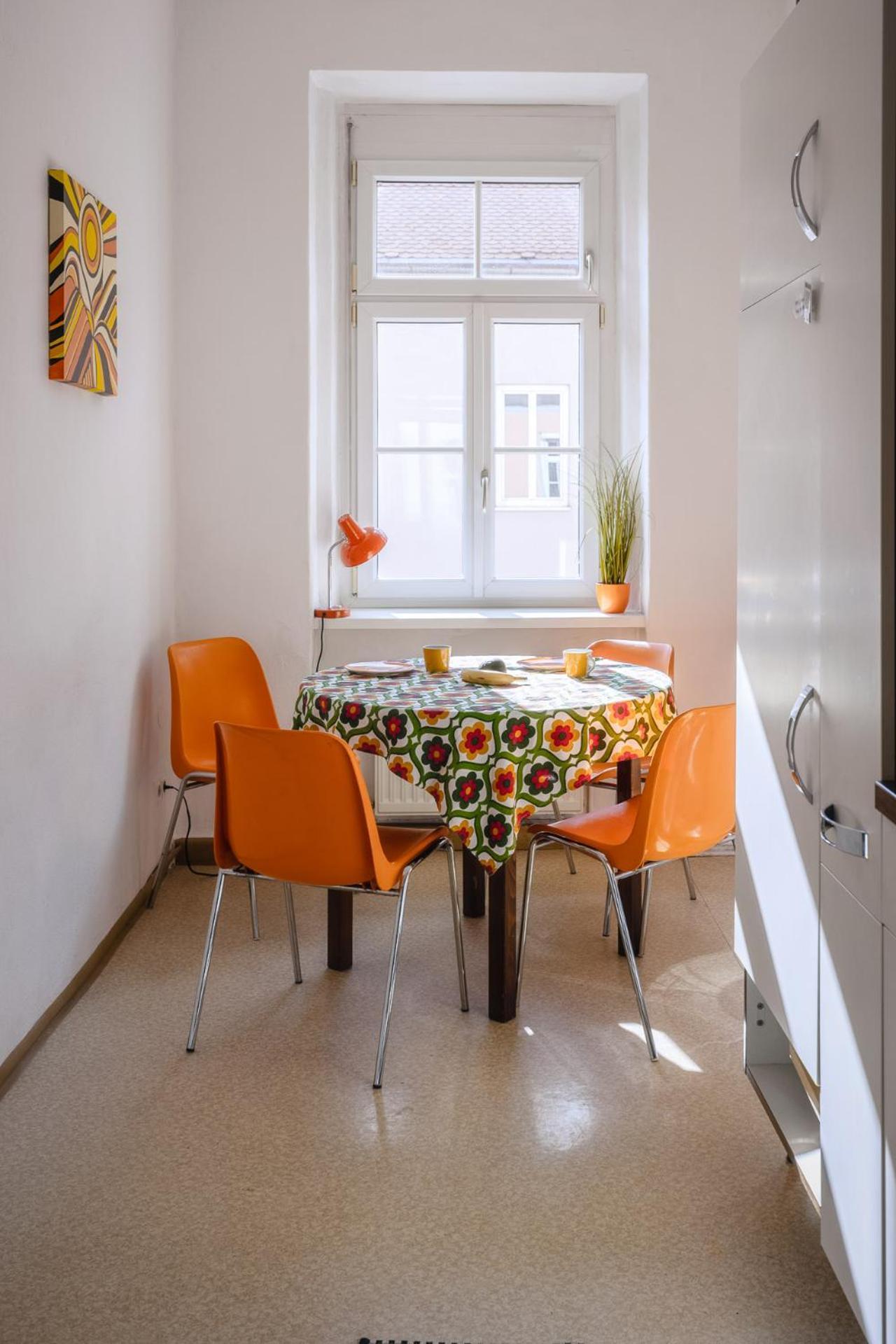 Sunny Citycenter Apartment - Graz Main Station Eksteriør billede